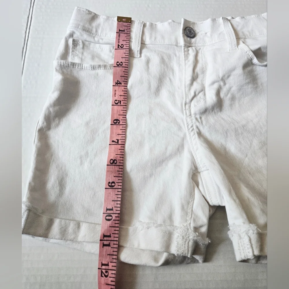 White Old Navy Rolled Hem Adjustable Waist‎ Shorts Size 12